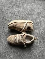 Ugg Lowmel Sneakers - Beige - Maat 45, Verzenden, Zo goed als nieuw, Sneakers of Gympen
