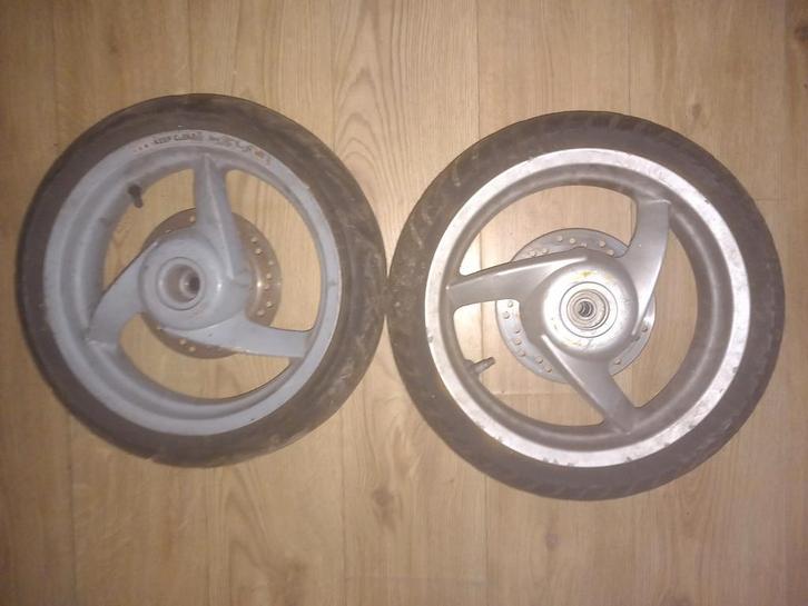 Aprilia area velgenset minarelli horizontaal, Fietsen en Brommers, Brommeronderdelen | Snorfietsen, Zo goed als nieuw, Overige merken