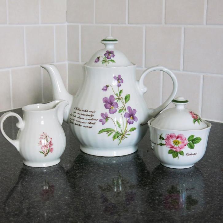 Libelle servies: Wilde Planten, Huis en Inrichting, Keuken | Servies, Overige typen, Overige stijlen, Porselein, Ophalen of Verzenden