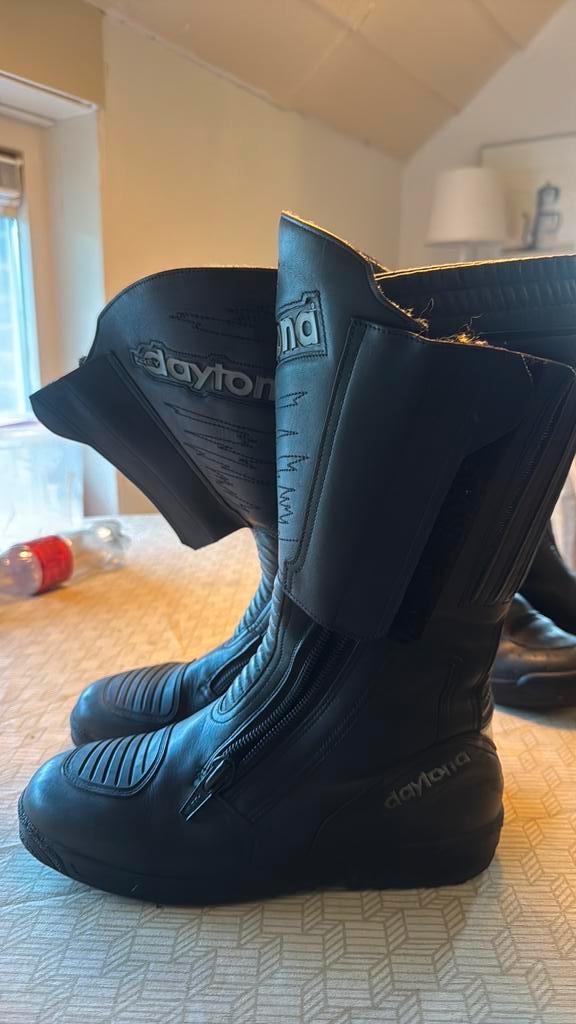 Daytona motorlaarzen maat 40- paar als nieuw + gratis paar, Motoren, Kleding | Motorkleding, Laarzen, Dames, Tweedehands, Ophalen of Verzenden