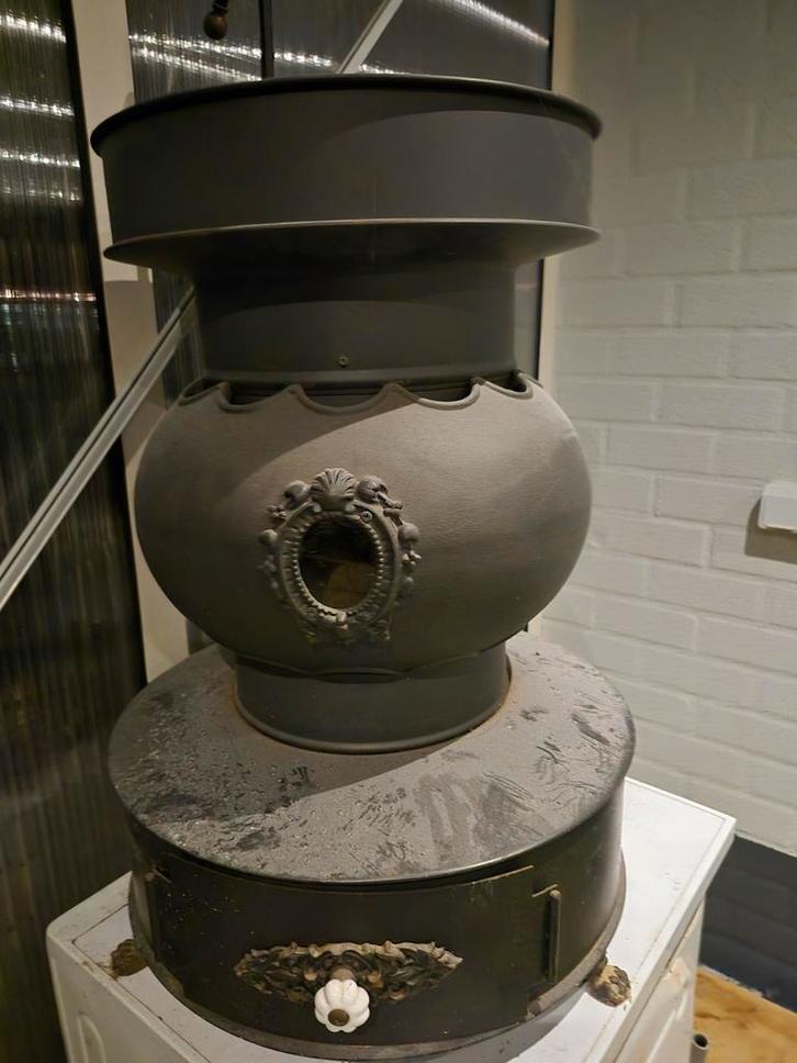 Antieke Gaskachel - Kogelkachel, Huis en Inrichting, Kachels, Gebruikt, Vrijstaand, Gaskachel, Gas, Ophalen
