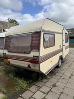 Kip caravan goede staat 2 persoons bed en zit plek eettafel, Caravans en Kamperen, Caravans, Niet ingevuld, Standaardzit, Kip