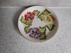 Bord 11 cm. Anemoon Vic's Handpainted, Ophalen of Verzenden, Zo goed als nieuw, Bord(en), Overige stijlen