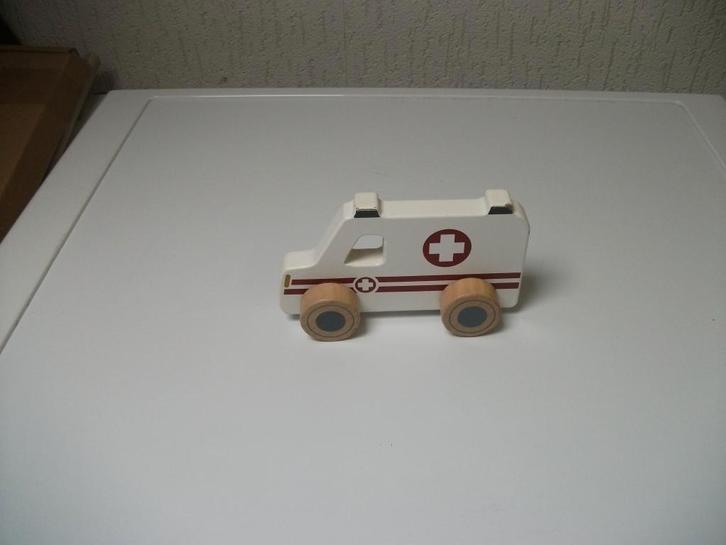 Little Dutch ziekenauto, Kinderen en Baby's, Speelgoed | Houten speelgoed, Gebruikt, Ophalen of Verzenden