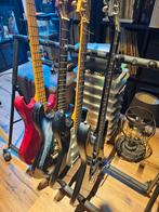 3 gitaren en een basgitaar, Muziek en Instrumenten, Instrumenten | Onderdelen, Ophalen of Verzenden, Zo goed als nieuw