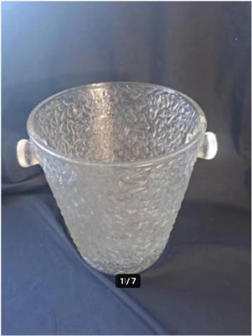 Vintage champagne ice bucket Scandinavian Frosted design 40 beschikbaar voor biedingen
