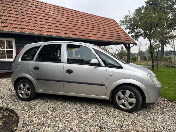 Opel Meriva 1.6 16V 2004 Grijs, Auto's, Opel, Particulier, Meriva, Airconditioning, Elektrische ramen, Metallic lak, Radio, Trekhaak