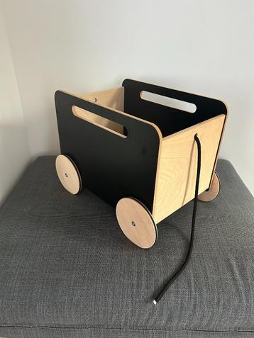 Speelgoed trekwagen van hout - opbergmeubel - als nieuw beschikbaar voor biedingen