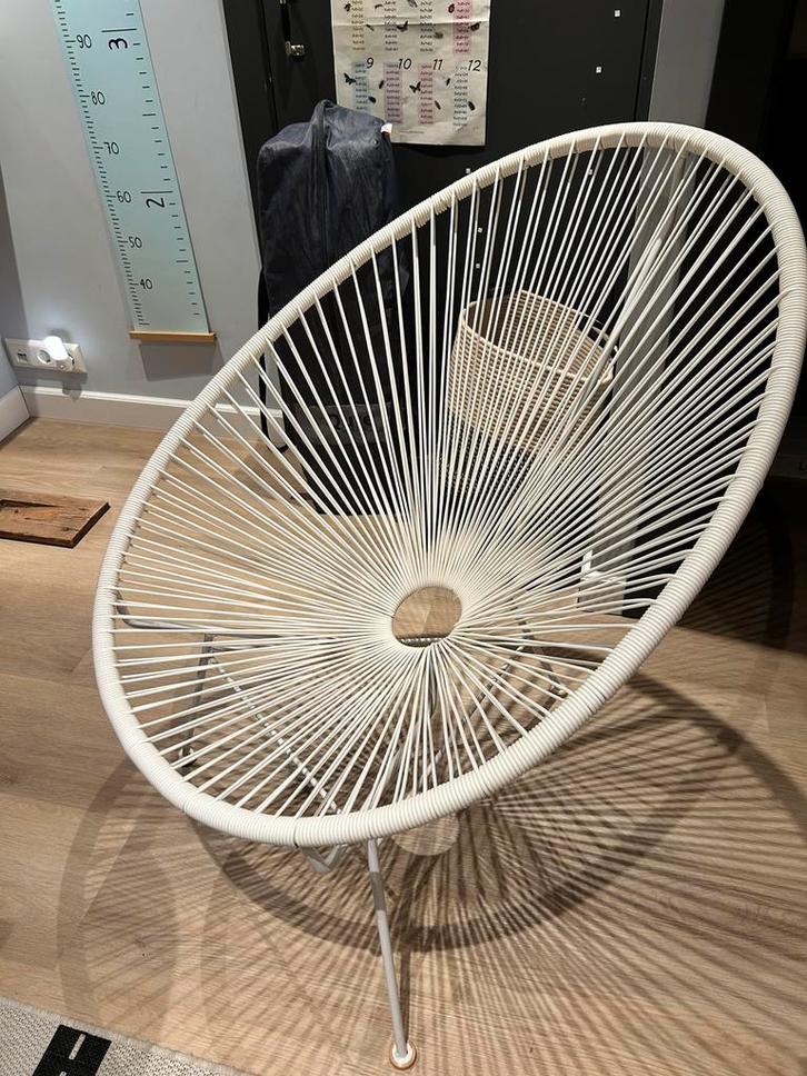 Witte Draadstoel in uitstekende staat, Huis en Inrichting, Stoelen, Zo goed als nieuw, Eén, Metaal, Wit, Ophalen