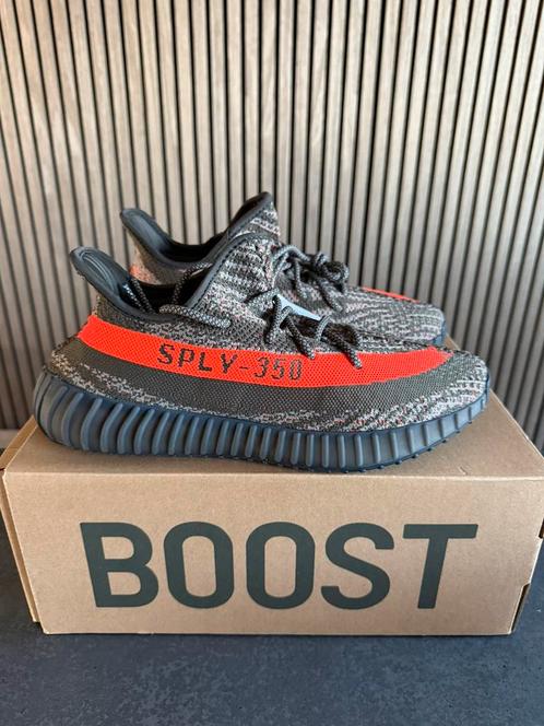 Adidas Yeezy Boost 350 Carbon Beluga - Maat 44 2/3, Kleding | Heren, Schoenen, Nieuw, Sneakers of Gympen, Bruin, Ophalen of Verzenden
