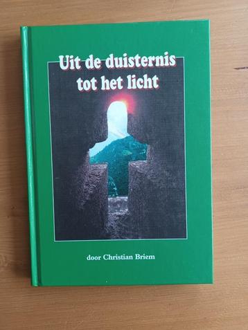 Uit de duisternis tot het licht  beschikbaar voor biedingen