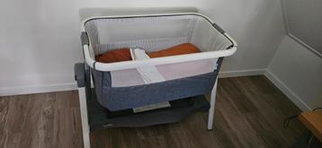 Mooie cosleeper. beschikbaar voor biedingen