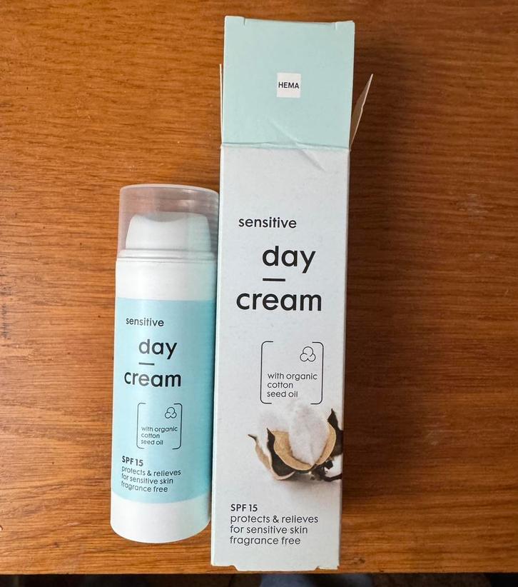 (Nieuw) Hema Sensitive Day Cream SPF 15, Sieraden, Tassen en Uiterlijk, Uiterlijk | Gezichtsverzorging, Nieuw, Verzorging, Gehele gezicht
