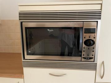Whirlpool combimagnetron AVM 689 IX Crisp/Grill 33L 1000W beschikbaar voor biedingen