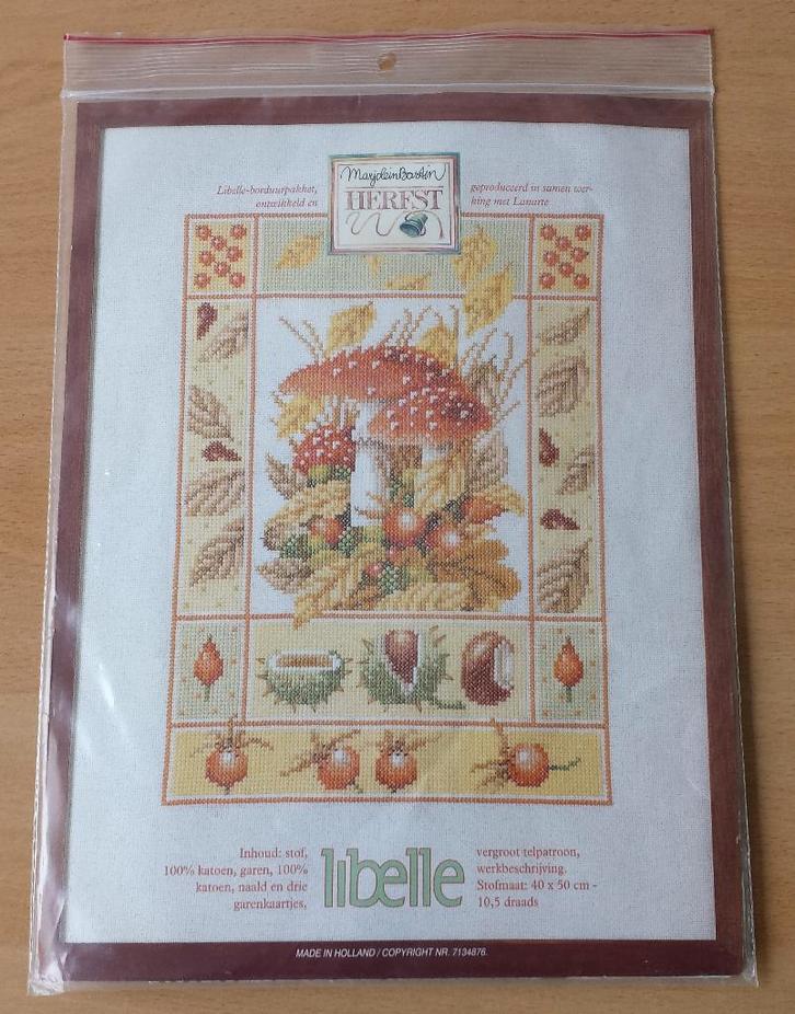 Marjolein Bastin - Herfst Patroon + rest zijde - Libelle, Hobby en Vrije tijd, Borduren en Borduurmachines, Gebruikt, Patroon