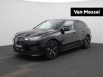 BMW iX xDrive40 Executive 77 kWh | Navigatie | Leder | LED |, Auto's, BMW, Automaat, 12 maanden, Gebruikt, Zwart