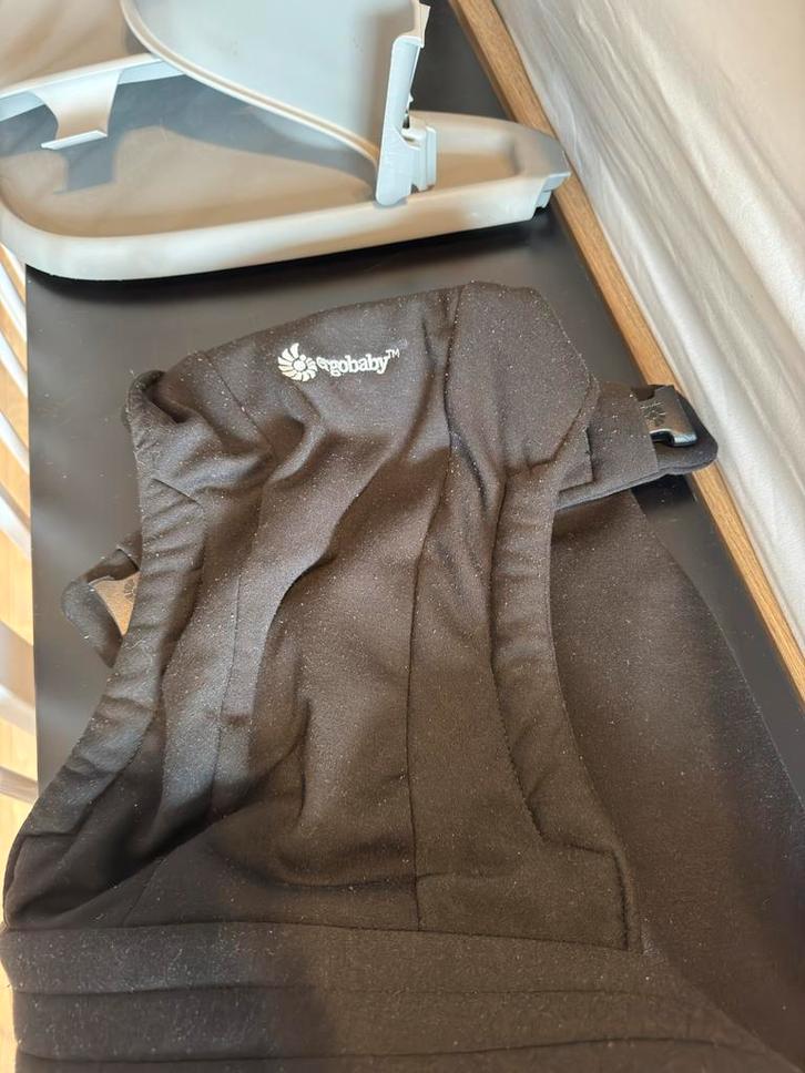 Ergobaby Embrace Draagzak - Pure Black, Kinderen en Baby's, Babydragers en Draagdoeken, Zo goed als nieuw, Draagzak, Buik of Rug