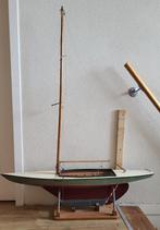 MODELSCHIP Zeilboot met een mast regenboog / draak, Ophalen, Gebruikt