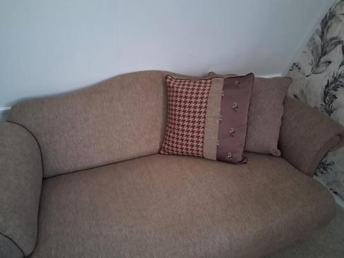 Engelse 2 zits bankje, Huis en Inrichting, Banken | Sofa's en Chaises Longues, Zo goed als nieuw, Tweepersoons, 150 tot 200 cm