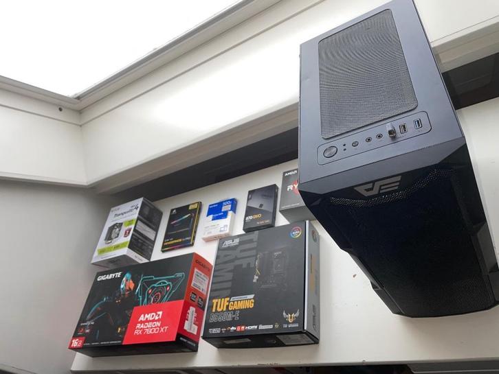 Gaming PC, Computers en Software, Desktop Pc's, Gebruikt, 4 Ghz of meer, HDD, SSD, 64 GB of meer, Met videokaart, Gaming, Ophalen