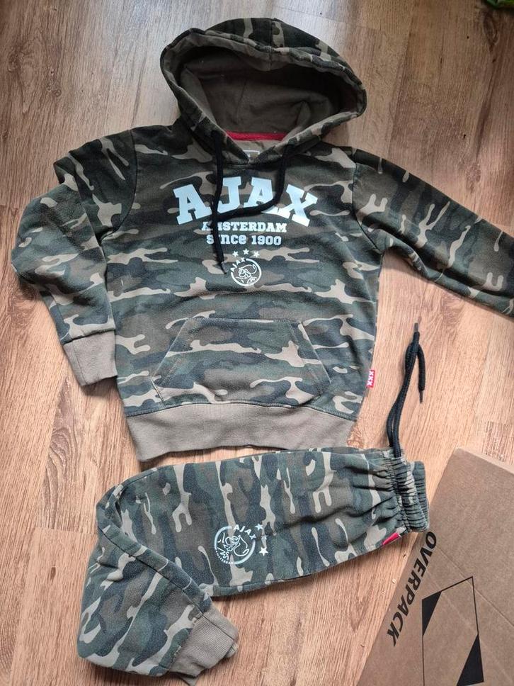 Joggingpak van AFC Ajax, camouflageprint, Kinderen en Baby's, Kinderkleding | Maat 128, Gebruikt, Jongen of Meisje, Ophalen of Verzenden