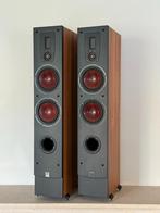 Dali Ikon 5 mk2 Light Walnut, Zo goed als nieuw, 120 watt of meer, Front, Rear of Stereo speakers, Ophalen