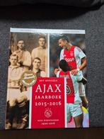 Ajax Jaarboek 2015-2016 - Voetbalgeschiedenis, Boeken, Sportboeken, Ophalen of Verzenden, Zo goed als nieuw, Onbekend, Balsport