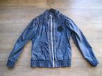 aparte blauwe jas Vingino size 12 / maat 152, Kinderen en Baby's, Kinderkleding | Maat 152, Ophalen, Meisje, Zo goed als nieuw