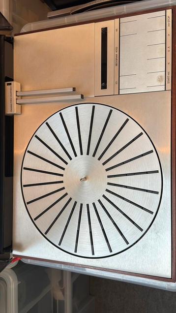 Te koop Beogram 4002 met defecte toonarm beschikbaar voor biedingen