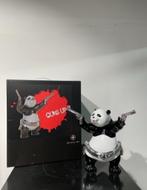 Van Apple Kung Fu Panda "Guns up!", Antiek en Kunst, Kunst | Designobjecten, Ophalen of Verzenden