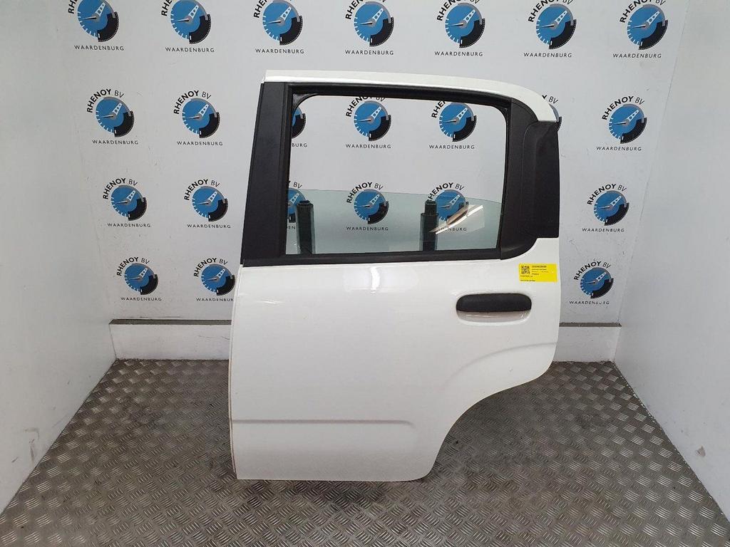 FIAT PANDA 0.9 TwinAir Popstar  PORTIER LA  2017, Gebruikt, Deur, Ophalen of Verzenden, Stiba lid