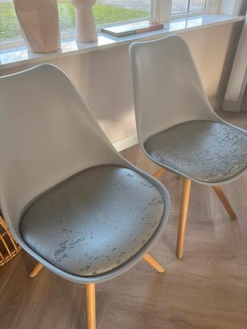 2 gratis stoelen