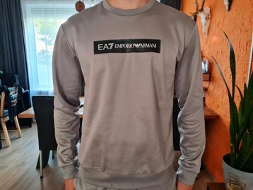 Emporio Armani sweater  beschikbaar voor biedingen