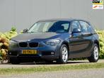 BMW 1-serie 116i Aut Executive Sport /// NAVI - PDC - NL ///, Gebruikt, Zwart, 4 cilinders, Origineel Nederlands