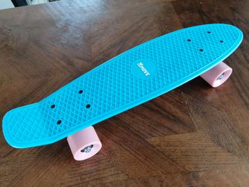 Mini skateboard beschikbaar voor biedingen
