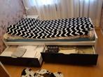 IKEA - Eenpersoonsbed met Opberglades, Huis en Inrichting, Slaapkamer | Bedden, Ophalen, 90 cm, Eenpersoons, Wit