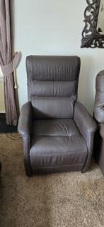 Donkerbruine leren sta op stoel, Ophalen, Zo goed als nieuw, 50 tot 75 cm, Leer