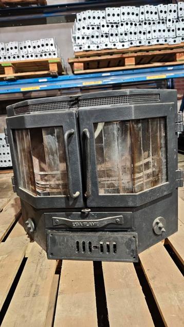Houtkachel 63x46x53; nette staat beschikbaar voor biedingen