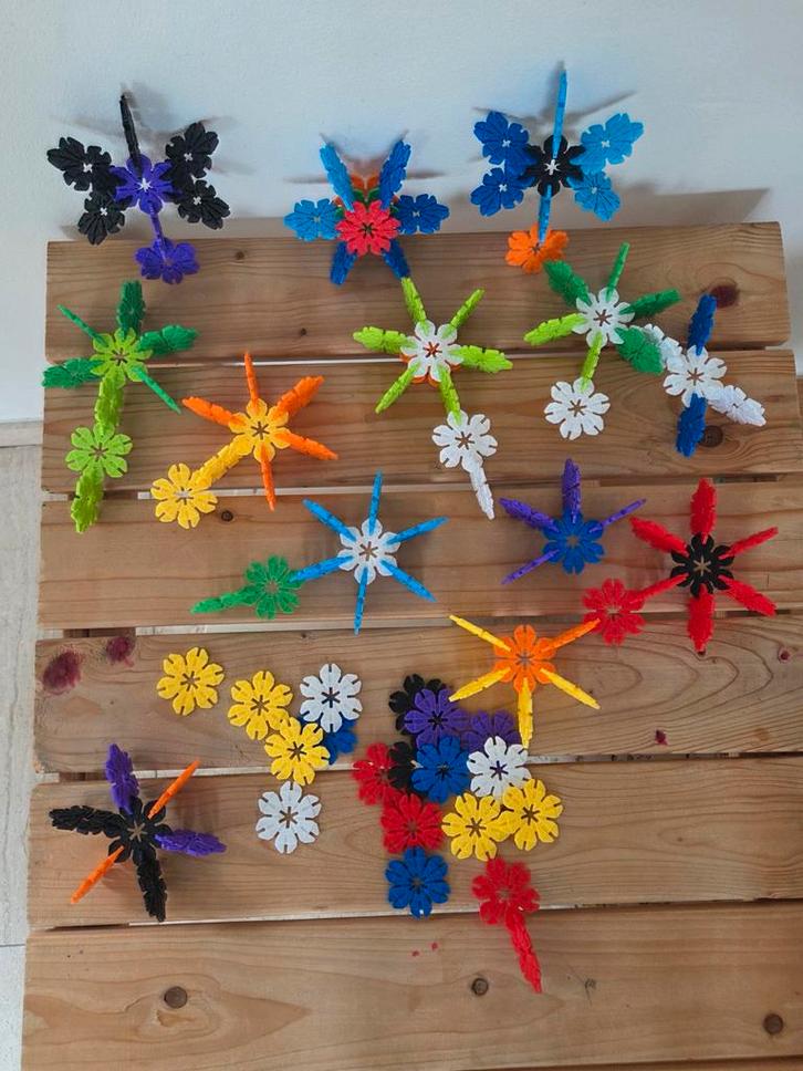 Bouwset/leaves snowflakes - Creatief Speelplezier!, Kinderen en Baby's, Speelgoed | Bouwstenen, Zo goed als nieuw, Ophalen of Verzenden
