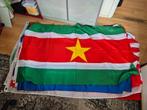 Suriname vlag -  140 x 90 cm ( zonder stok), Ophalen of Verzenden, Zo goed als nieuw