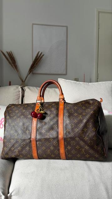 Louis Vuitton keepall 50 beschikbaar voor biedingen