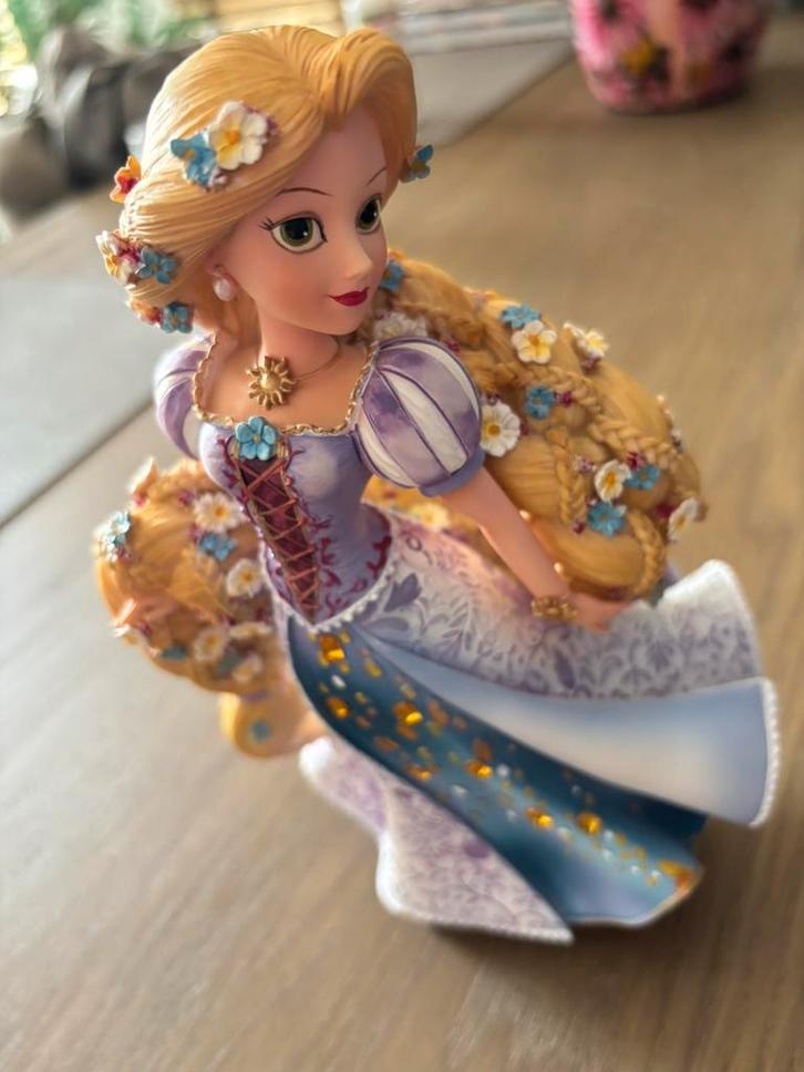 Disney Showcase Haute Couture collectie Rapunzel, Verzamelen, Disney, Zo goed als nieuw, Beeldje of Figuurtje, Overige figuren