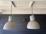Twee stoere Industriële lampen, Huis en Inrichting, Lampen | Hanglampen, Gebruikt, 50 tot 75 cm, Ophalen of Verzenden, Metaal