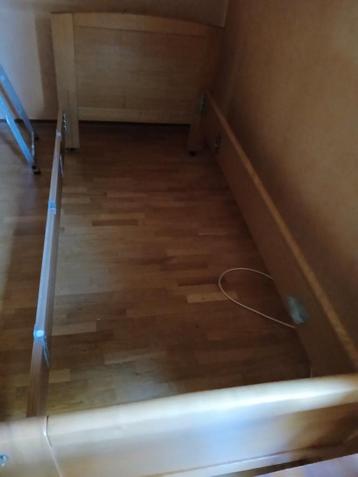 Grenen bedombouw 90x200 cm (2x) beschikbaar voor biedingen