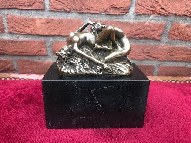 erotisch beeldje, damesliefde, brons en marmer, Antiek en Kunst, Kunst | Beelden en Houtsnijwerken, Ophalen of Verzenden