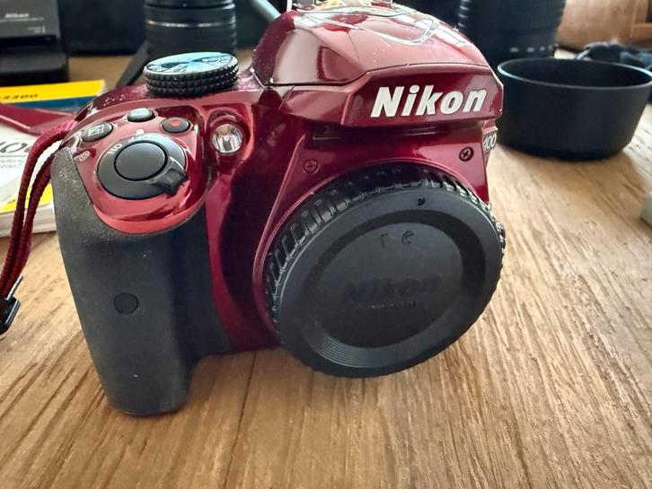 Nikon D3400 Rode Body + 3 Lenzen Compleet Pakket, Audio, Tv en Foto, Fotocamera's Digitaal, Gebruikt, Ophalen of Verzenden