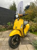 Full option BROM Vespa sprint I-Get 6-2018 Alarm mat geel, Fietsen en Brommers, Scooters | Vespa, Ophalen