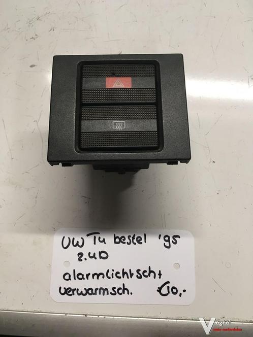Vw T4 1995 2.4 TD   Alarmlichtschakelaar  703 953 735, Auto-onderdelen, Dashboard en Schakelaars, Gebruikt, Ophalen of Verzenden