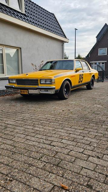 Zeer opvallende chevrolet caprice classic 5.7  beschikbaar voor biedingen