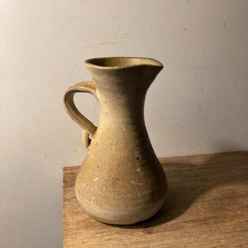 Vintage schenkkan vaas Texel 17 cm hoog beschikbaar voor biedingen